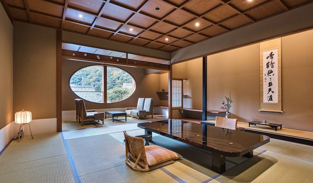 別邸の露天風呂付特別室  本陣 / 1