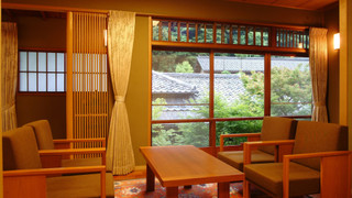 露天風呂付特別室　蓬莱