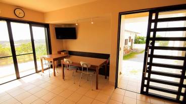 内部エントランス / 2