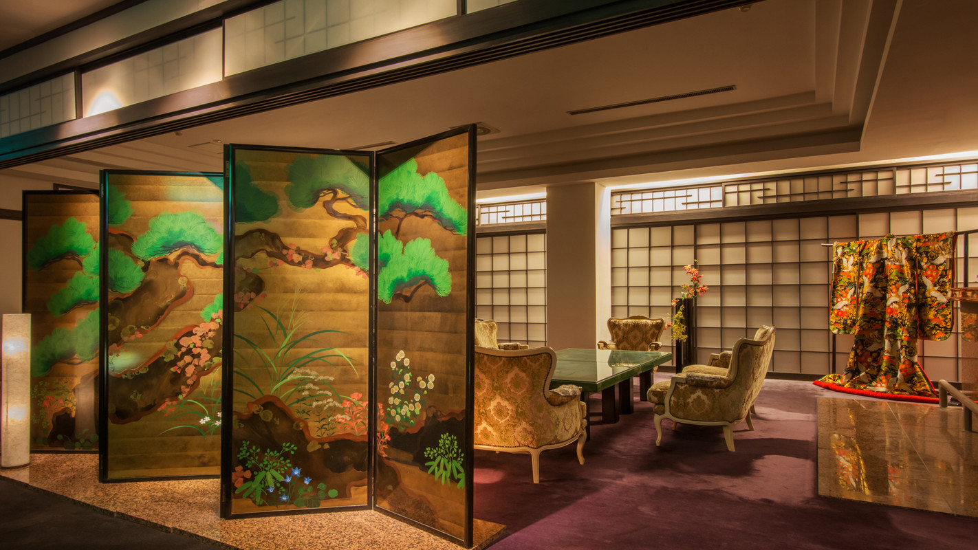 木の館　サブロビー