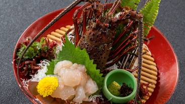 別注料理 伊勢海老のお造り / 4