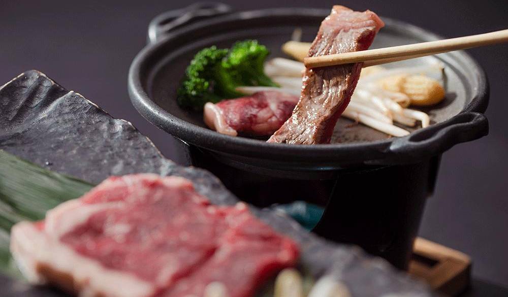 選ぶ楽しさがある
2つの食事処 / 1