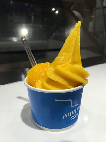 「ICE MONSTER OMOTESANDO」料理 1214970 マンゴーソフトクリーム