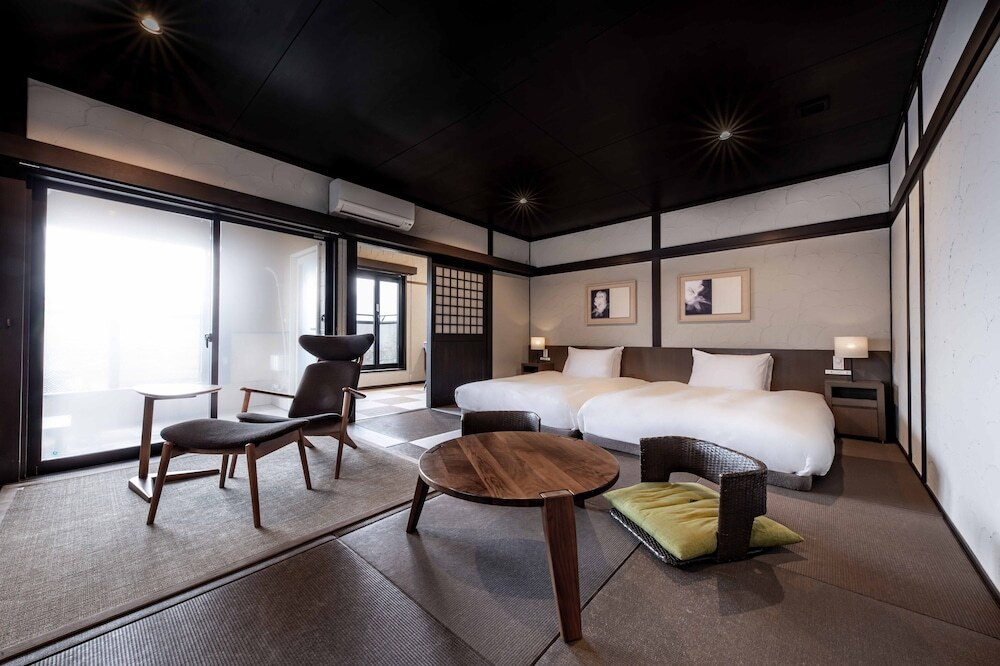 和の伝統と現代のセンスが融合したおしゃれ客室3957267