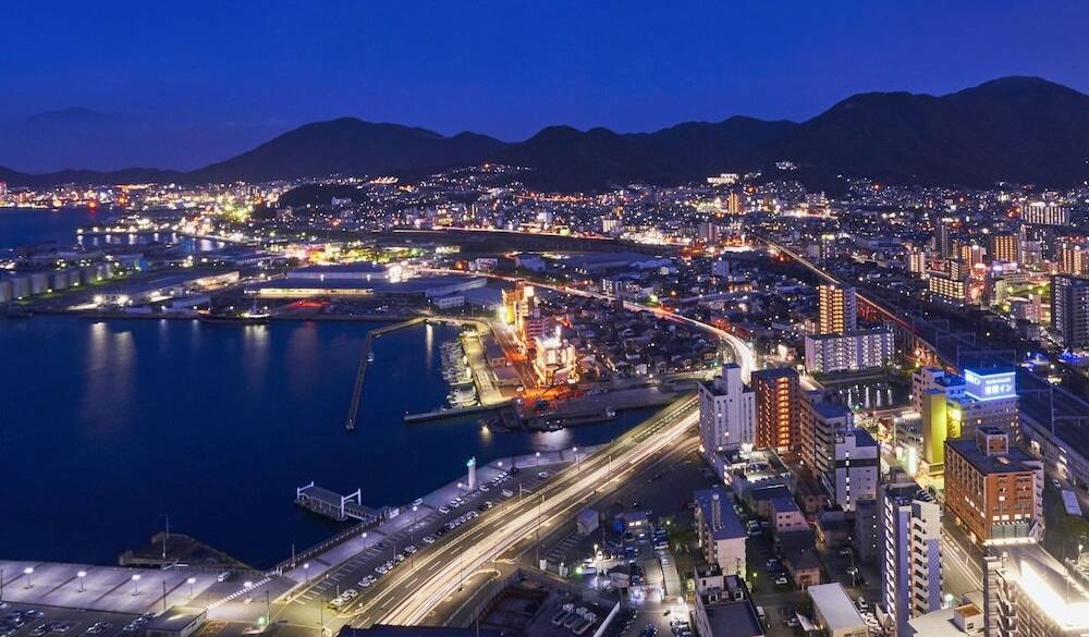 ホテルから見える夜景 / 1