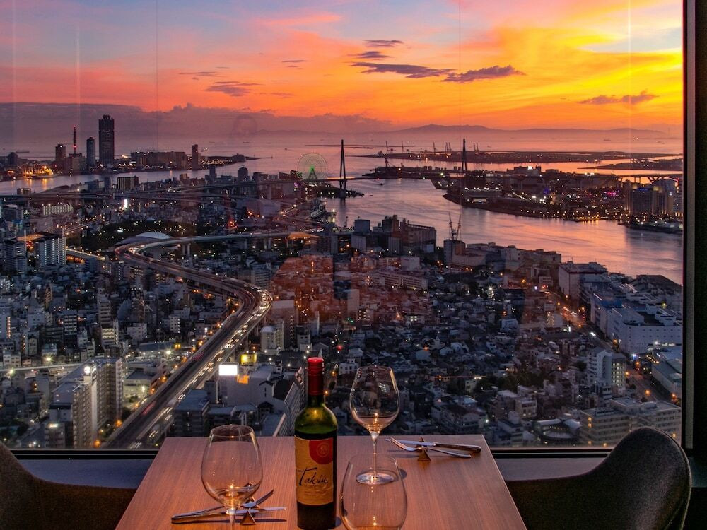 USJまで無料バスと徒歩で約25分、弁天町駅直結3386131