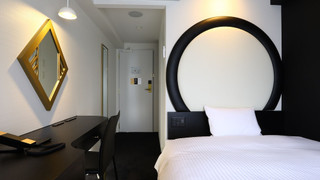 【禁煙】セミダブルルーム/ベッド幅140cm×1台/2名まで/12㎡