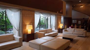 ロビー応接スペース / 32