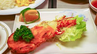 食事・飲み物 / 3