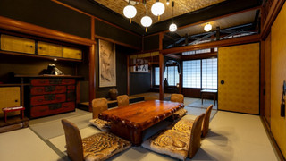 菊の間 (10畳+7.5畳+5畳) [バス·トイレ付 / 禁煙]