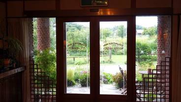 内部エントランス / 2