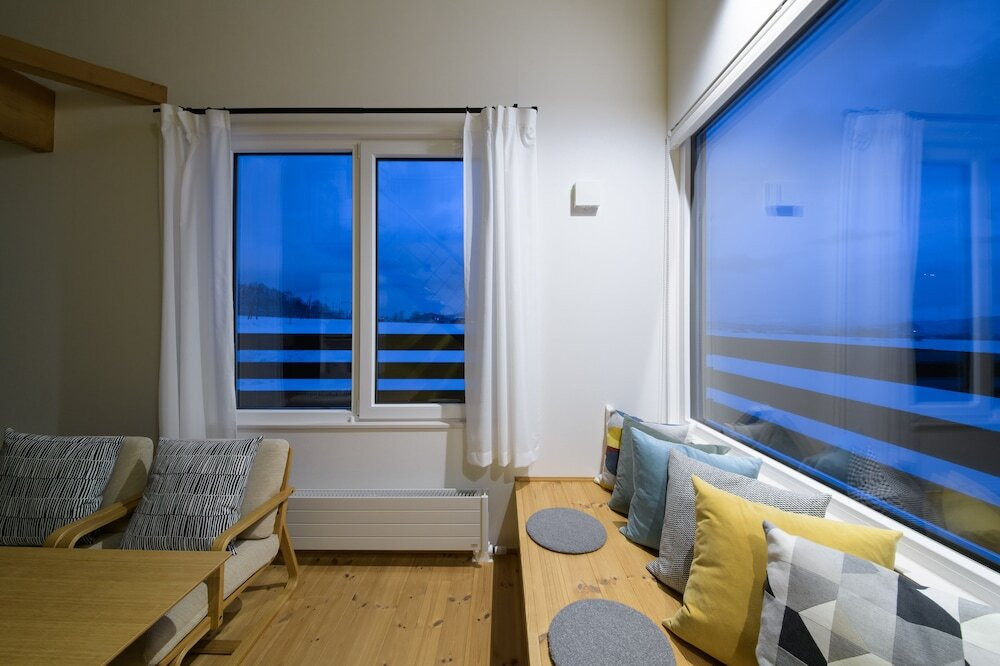 客室内のダイニングエリア