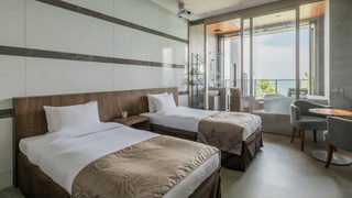 ラグジュアリー ツインルーム