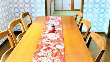 客室内のダイニングエリア / 14