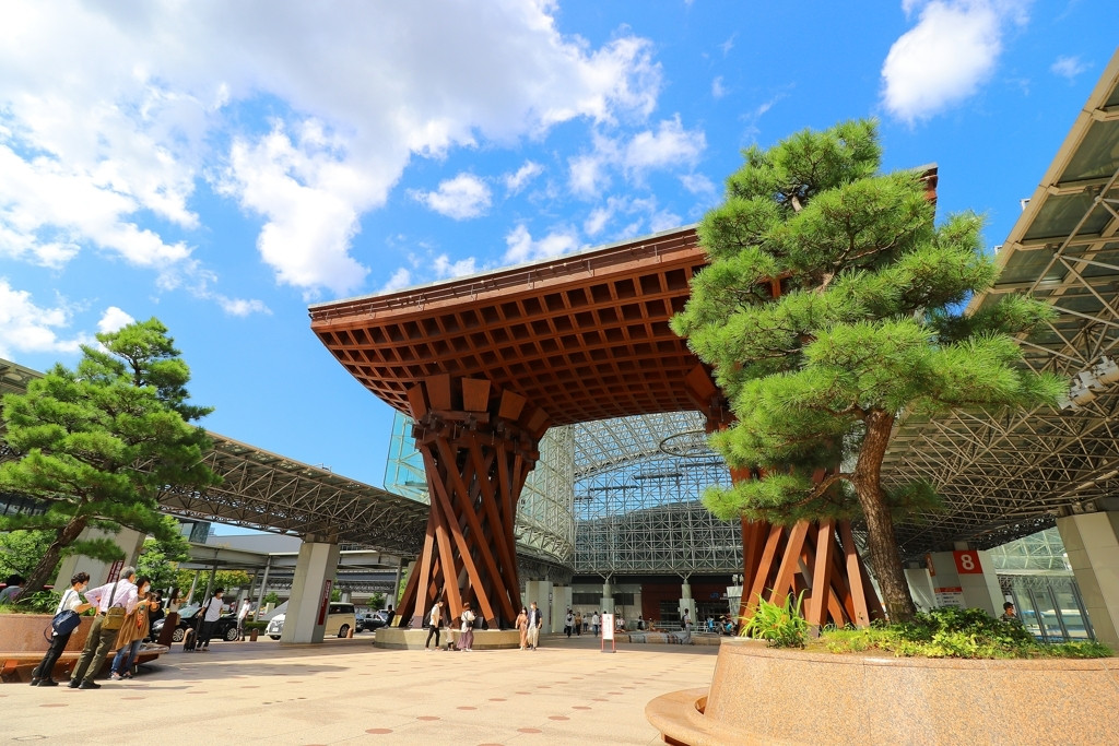 アクセス抜群の駅近ホテルを拠点にスポット巡り3487510