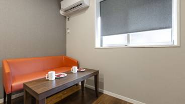 客室内のダイニングエリア / 37