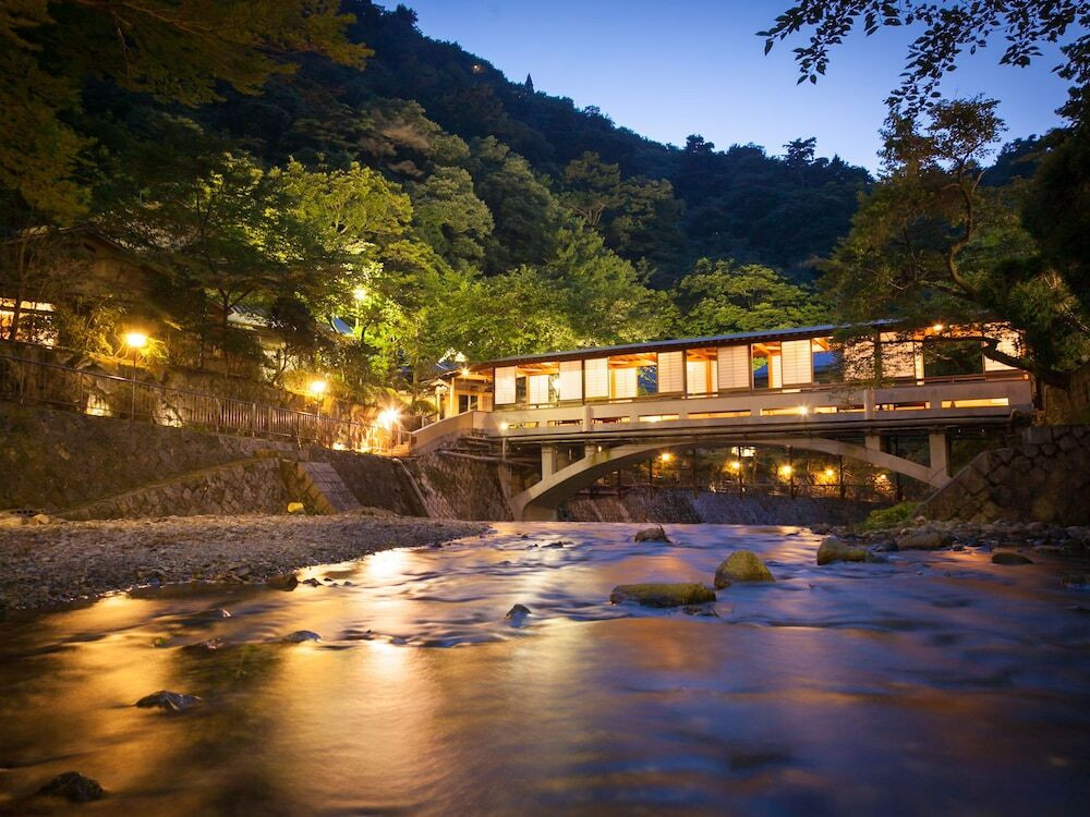 美しい清流と山々に囲まれて過ごす時間を2人の思い出に4233541