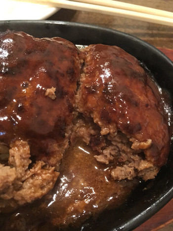 おすすめは名物のハンバーグ1310603