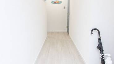 内部エントランス / 2