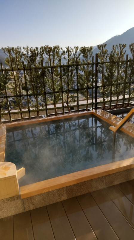 屋上に露天風呂