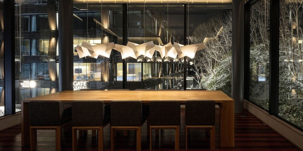 客室内のダイニングエリア