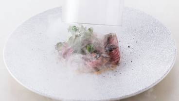 食事・飲み物 / 10