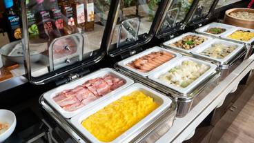 朝食ビュッフェ / 4