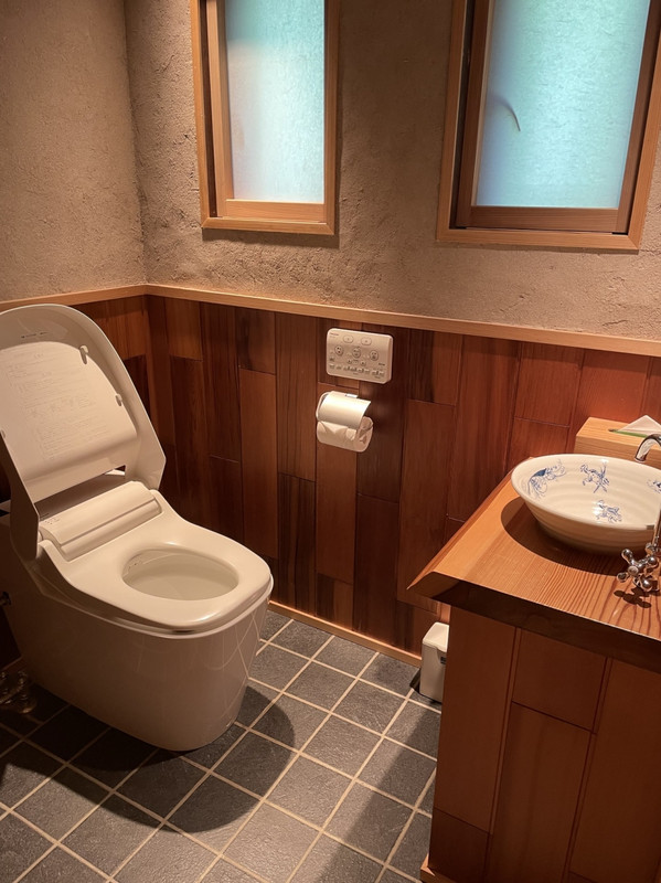 お部屋のトイレ