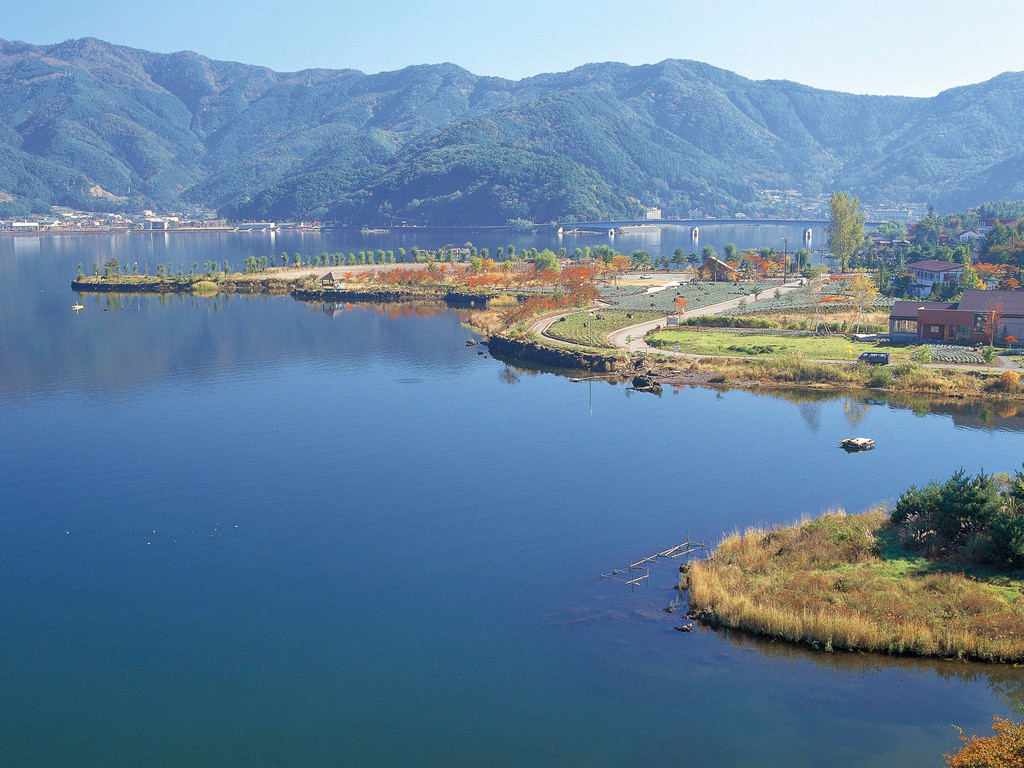 「富士山展望台」から見る河口湖