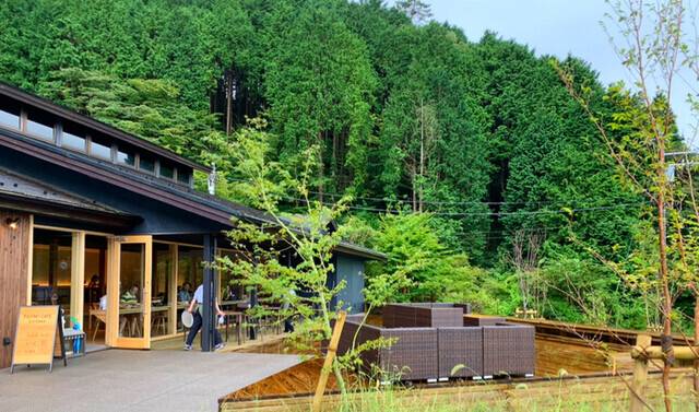 富士山が眺められる
「FUJIMI CAFÉ」へ / 1