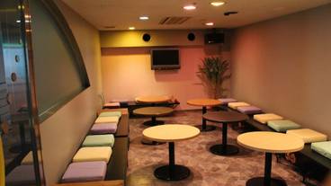 カラオケ ルーム / 3