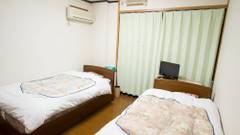 駅前山小屋 A-yard