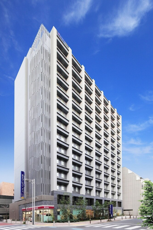 施設の正面