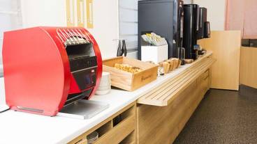 食事・飲み物 / 30