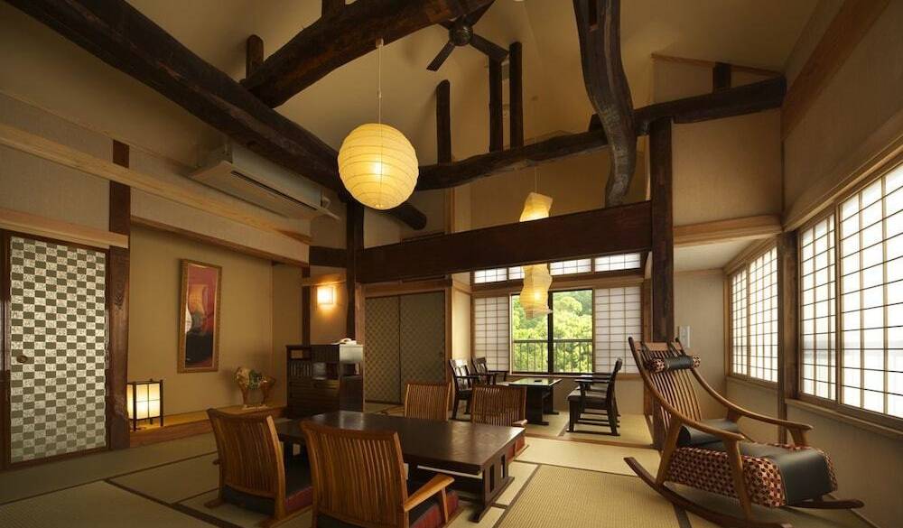 露天風呂付き客室で
相模湾の絶景に感動 / 5