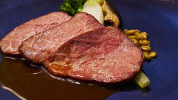 食事・飲み物 / 13