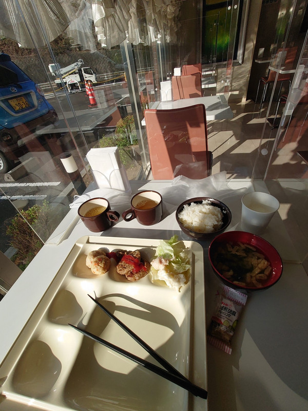 朝食バイキングはそれなり…