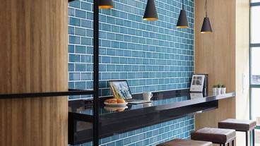 ロビーラウンジ / 3