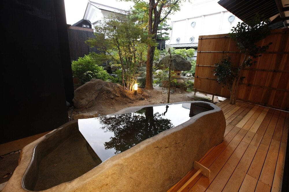 全客室に源泉かけ流しの露天風呂、山形地酒が充実の宿3514798