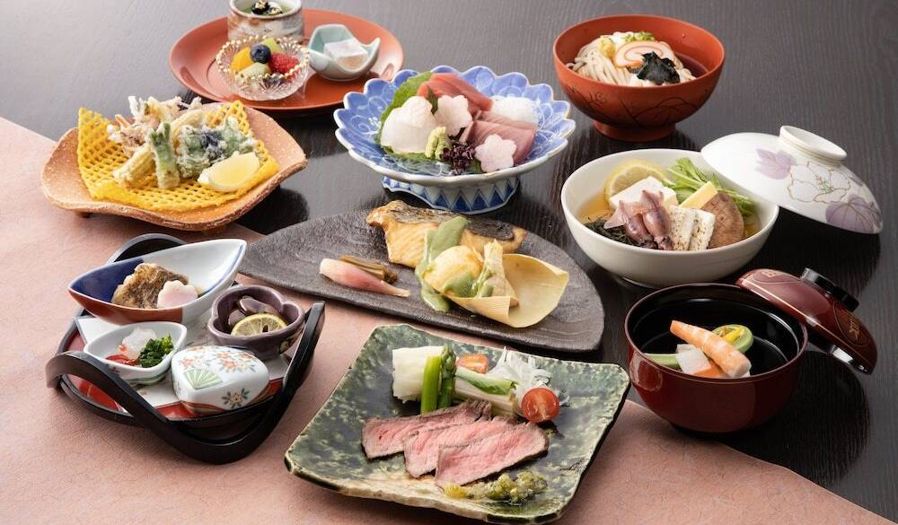 日本料理雲海　会席 / 1