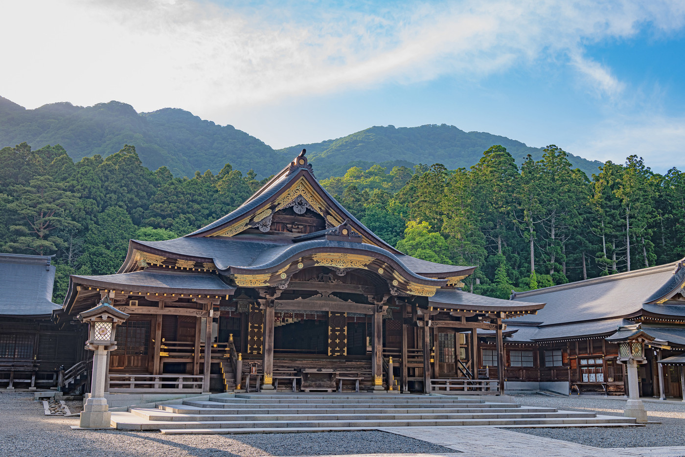 新潟 弥彦神社 拝殿