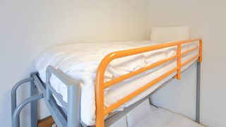 スタンダード ルーム ダブルベッド 1台 + ロフトベッド1台 禁煙