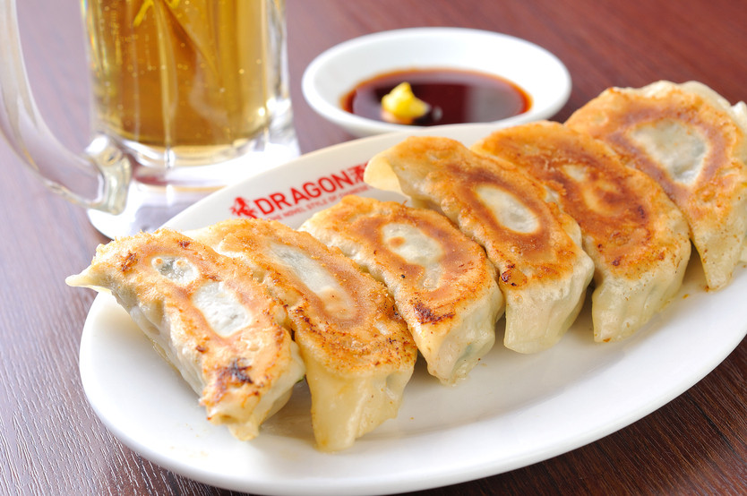「DRAGON酒家 関内店」料理 784597 自慢の焼き餃子