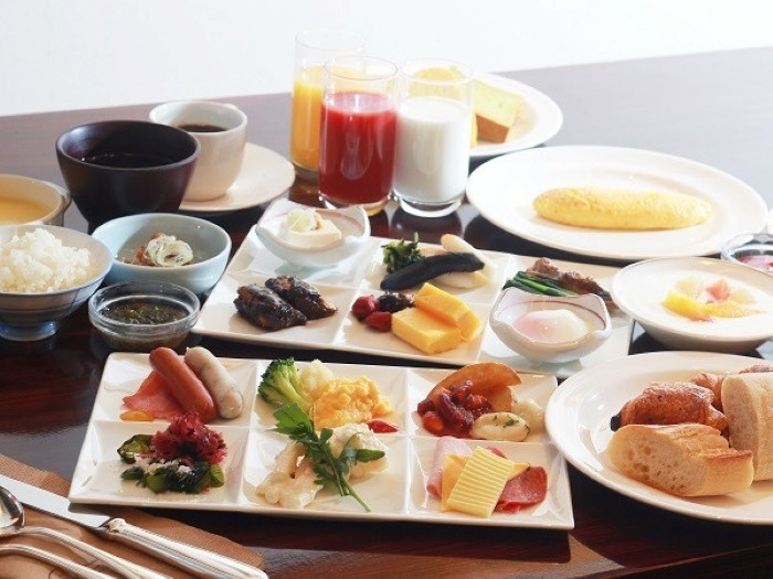 仙台名物を朝からたっぷり！デザートはずんだ餅や素朴な家庭菓子「仙台まころん」があるのも嬉しいポイント