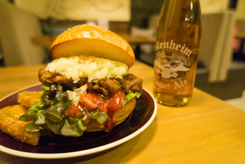 「Cafe&amp;Bar MarshMallow」 料理 35533468 ジャークチキンバーガー