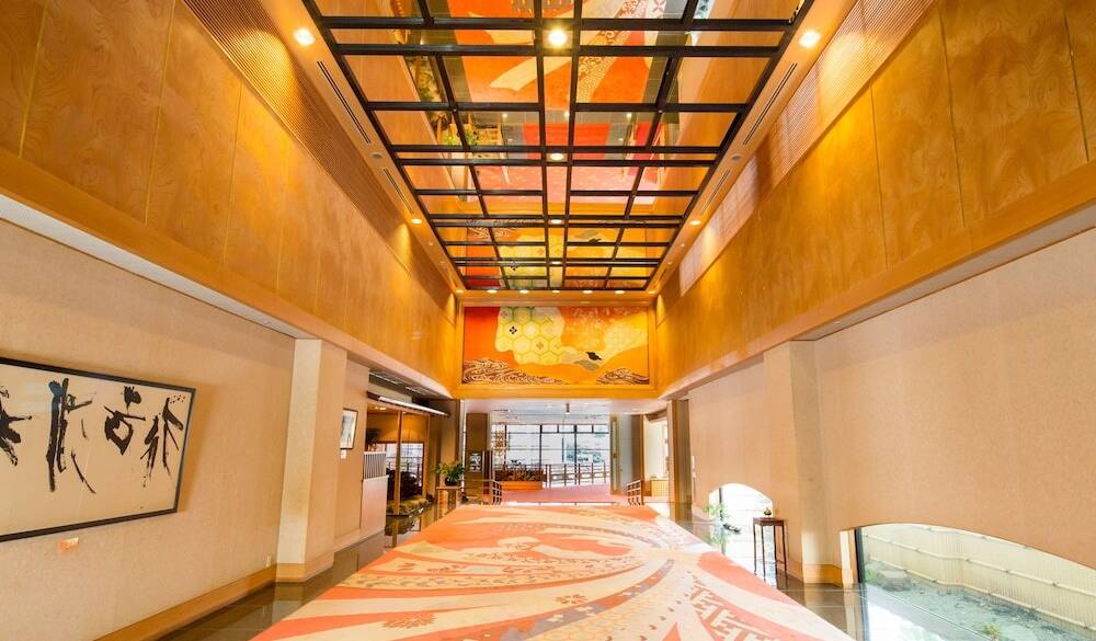 エントランス / 1