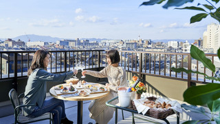 プレミアム デラックス キング ウィズ テラス スタッキングベッド付 禁煙 (バスタブ付き)