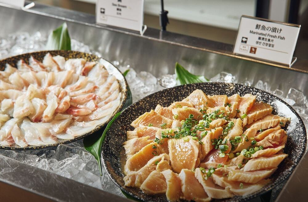 朝食