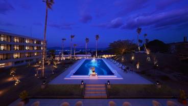 プライベートプール／夜 / 2