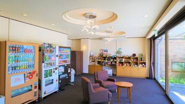 ロビー応接スペース / 2